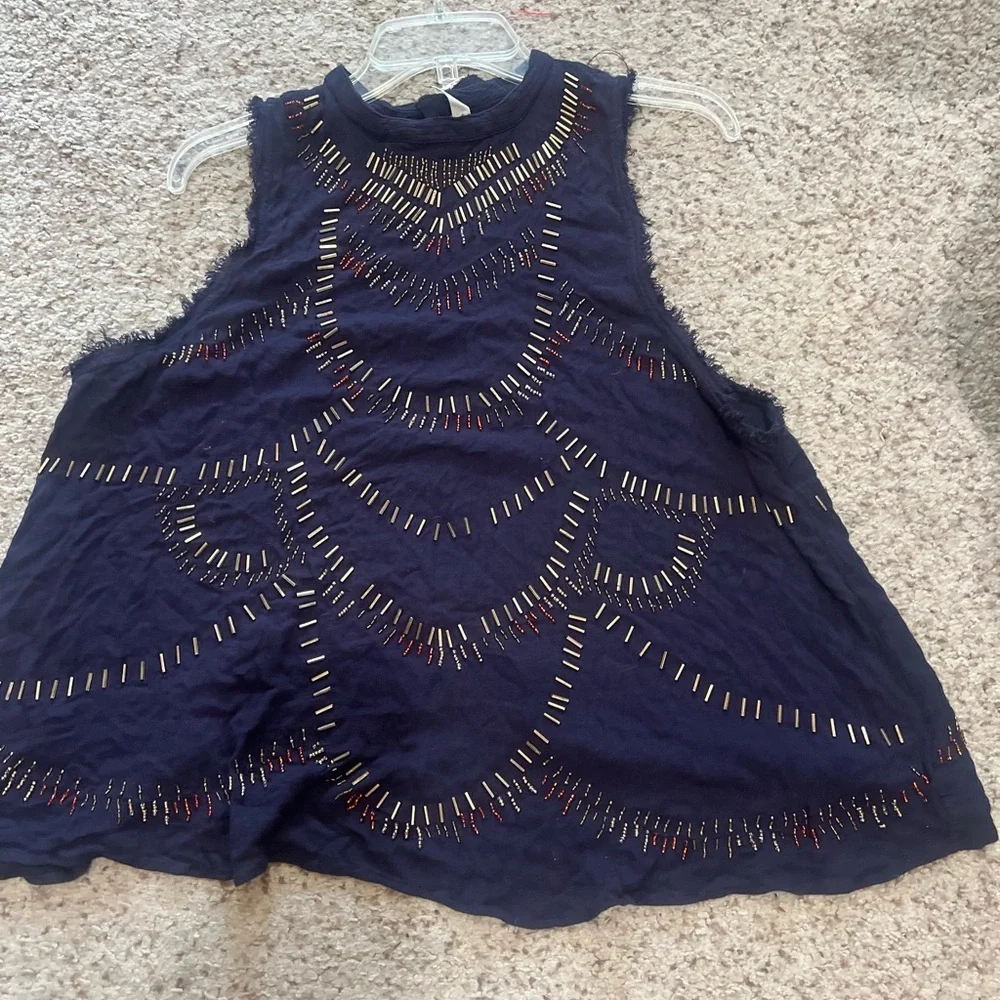 Free People Navy Laser-Cut Sleeveless Tank top open back
Medium boho beach chic - Picture 12 of 15